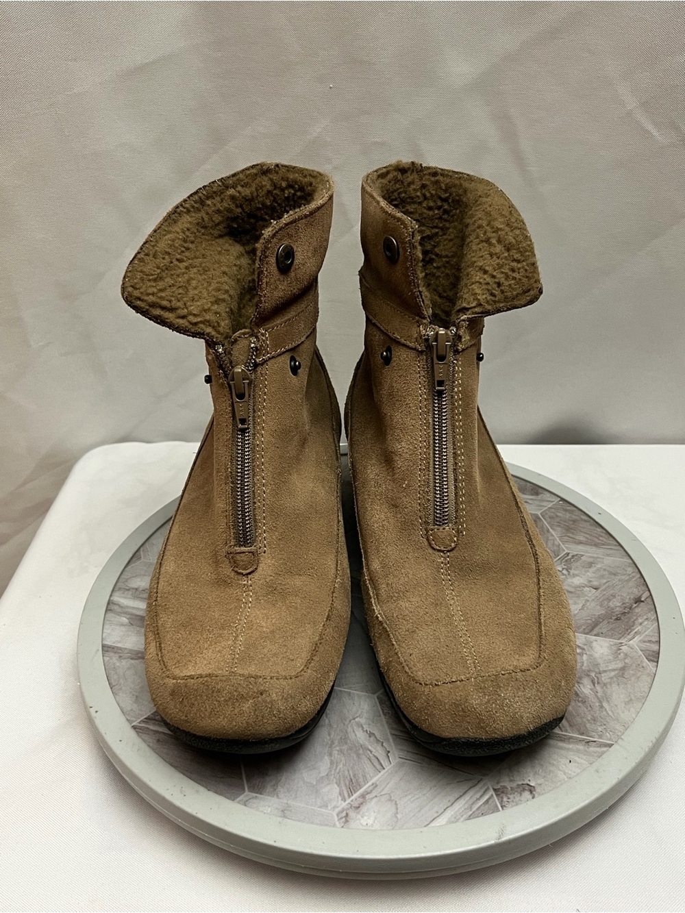 Dr. Scholl’s Women’s Tan Suede Front Zip Ankle Boots Size 8.5